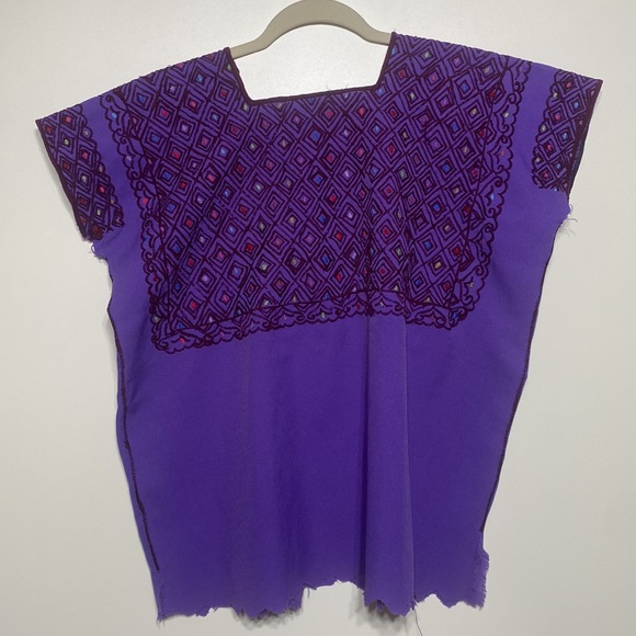 Embroidered Tzotzil Blouse From Chiapas, Mexico - Picture 9 of 16